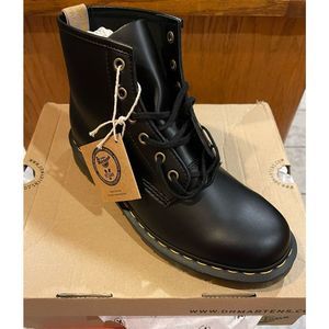 Dr Martens Vegan 101 6 eye boots in black size 8 men & size 9 women's, EU 41